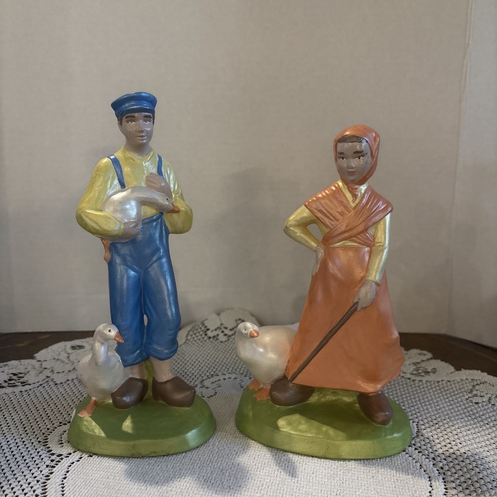 Vintage Pair of Ceramic Dutch Figurines of Man and Women with Geese by Duncan